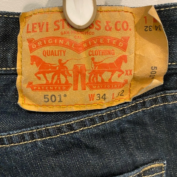 34W men’s Levi 501s - Picture 4 of 4